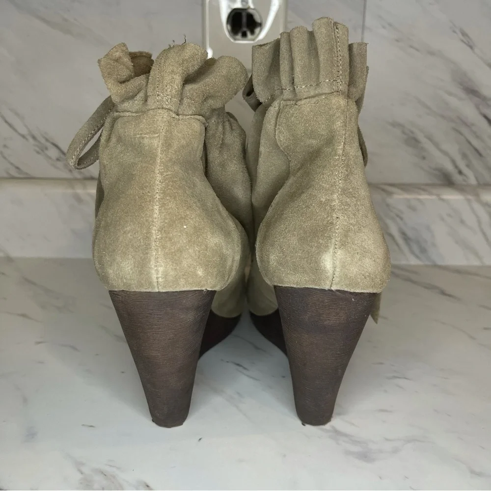 Steve Madden “Matti” Leather Wedge Booties  - Size 8M - Picture 10 of 13